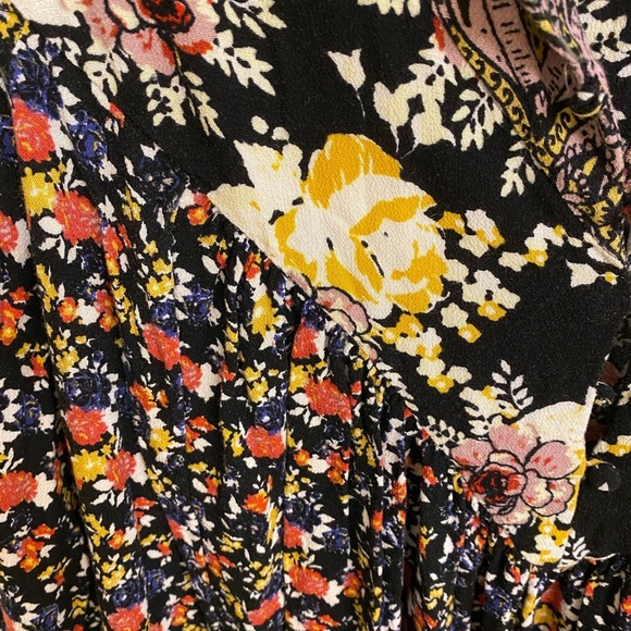Free People Wildflowers Henley bell sleeve loose FIT BLOUSE top (17) - Picture 9 of 12